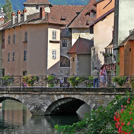 L'ecrin, T2 Centre Et Lac